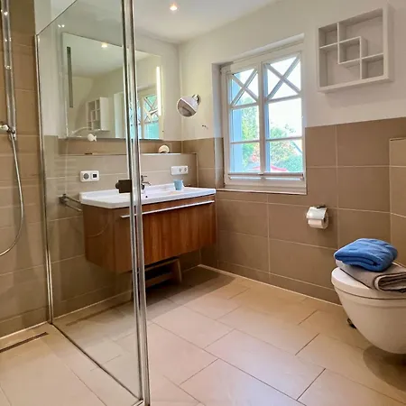 Lindenstr_ _lille Hus 1_ Casa de Férias Zingst